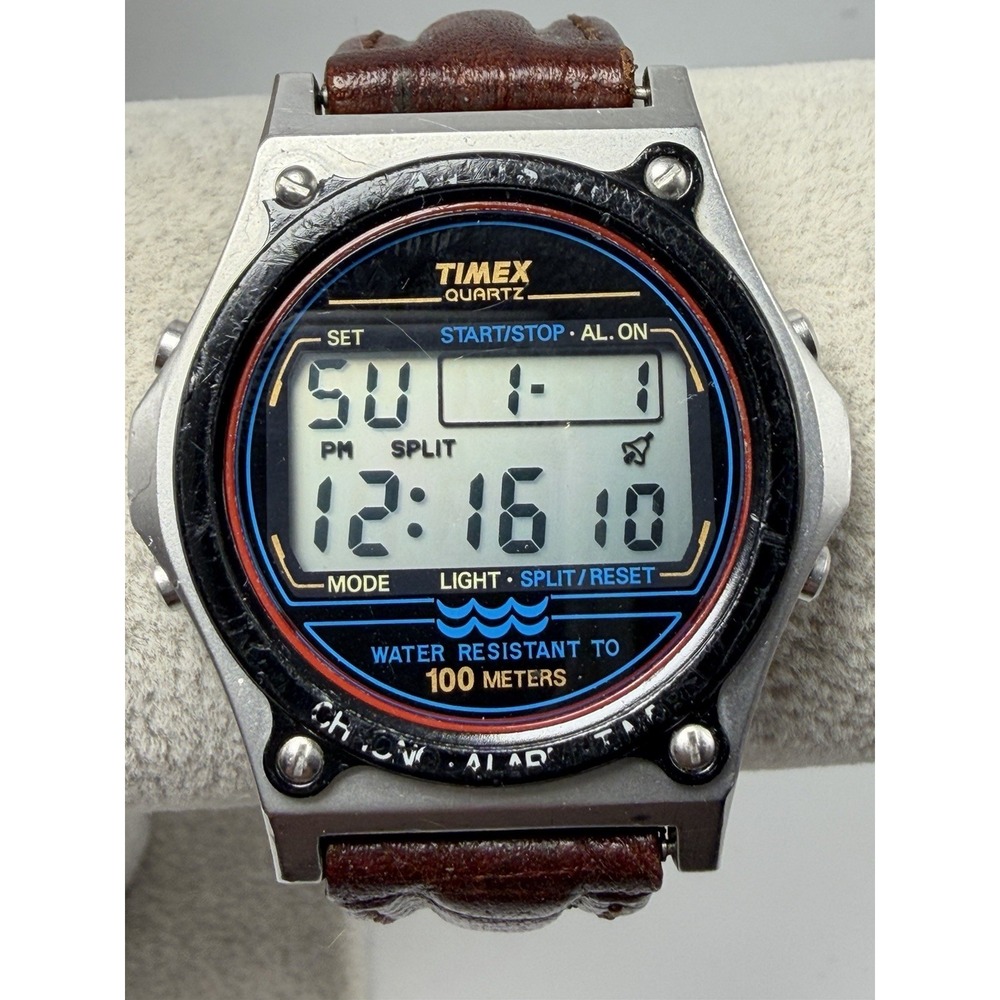 Timex Atlantis 100 Mens Watch Vintage 1991 Stainless Case 37MM 8.5" Leather Band